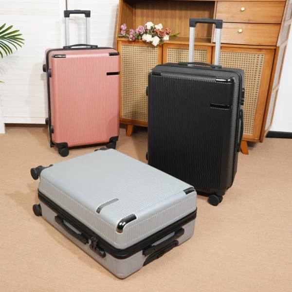 cn-11134207-820l4-mekw646atpfp30.webp 14/20-Inch Scratch-Proof Travel Luggage – 360° Silent Spinner Wheels, 7kg Hand Carry