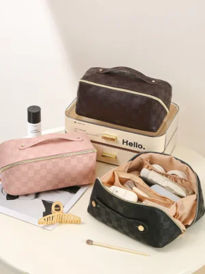 Large Travel Pouch Wash Bag – Portable Toiletries & Cosmetic Organizer